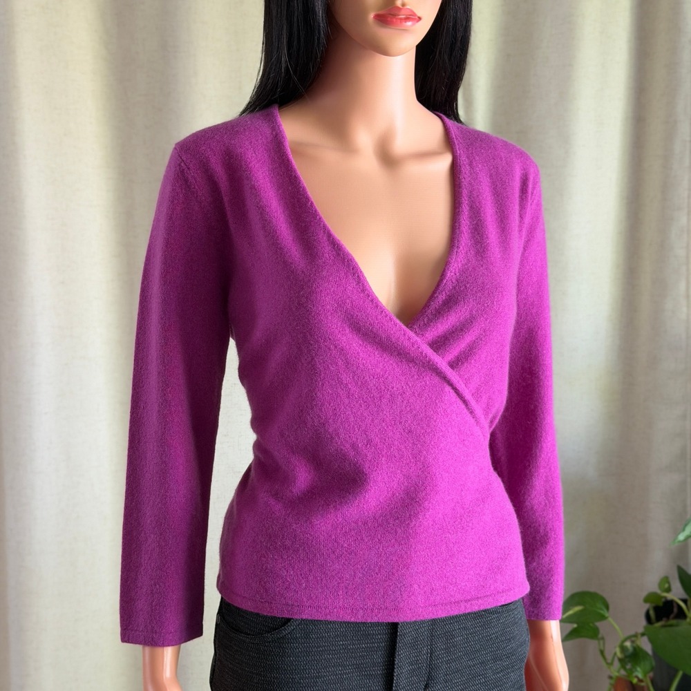 Vince Magenta Pink 100% Cashmere Wrap Sweater M Balletcore Quiet Luxury Coquette